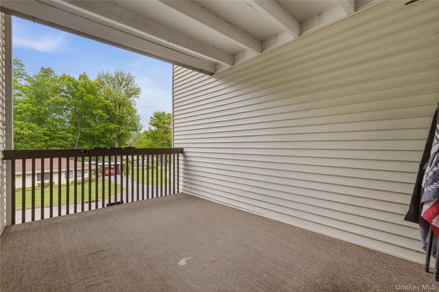 23 Dorset Court F, Yorktown Heights, NY 10598