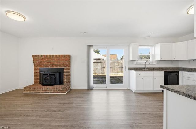 2932 Fetsch PL, Virginia Beach, VA 23453