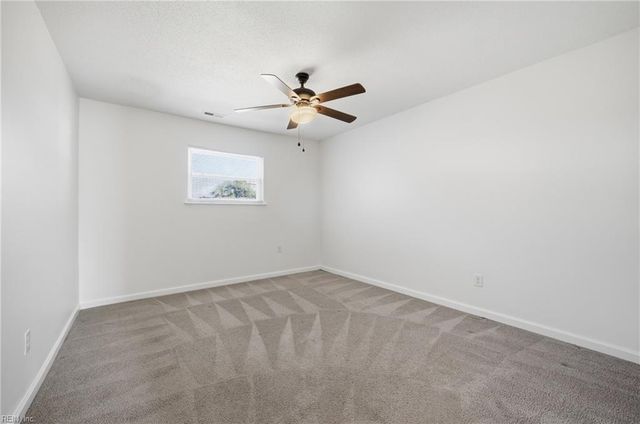 2932 Fetsch PL, Virginia Beach, VA 23453