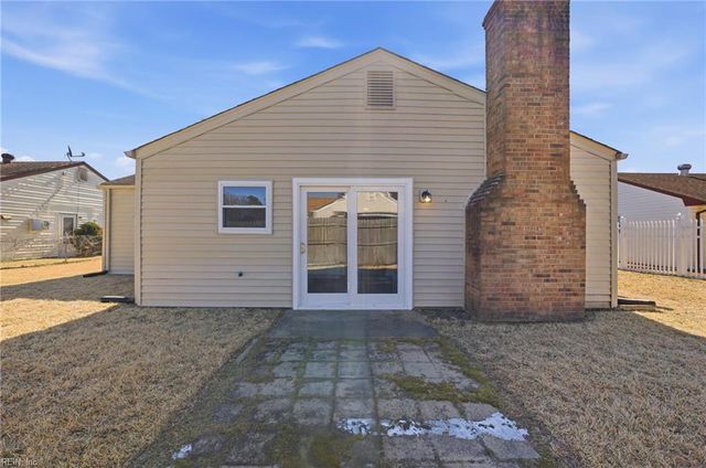 2932 Fetsch PL, Virginia Beach, VA 23453