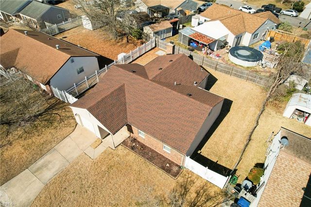 2932 Fetsch PL, Virginia Beach, VA 23453