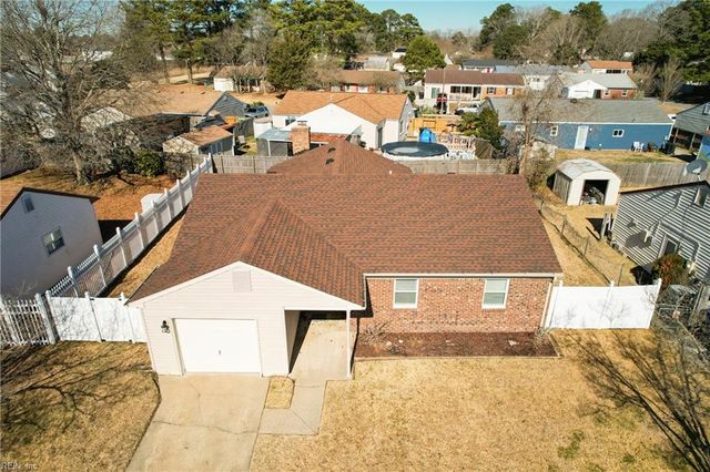 2932 Fetsch PL, Virginia Beach, VA 23453