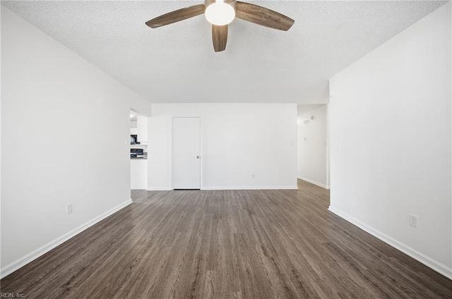 2932 Fetsch PL, Virginia Beach, VA 23453