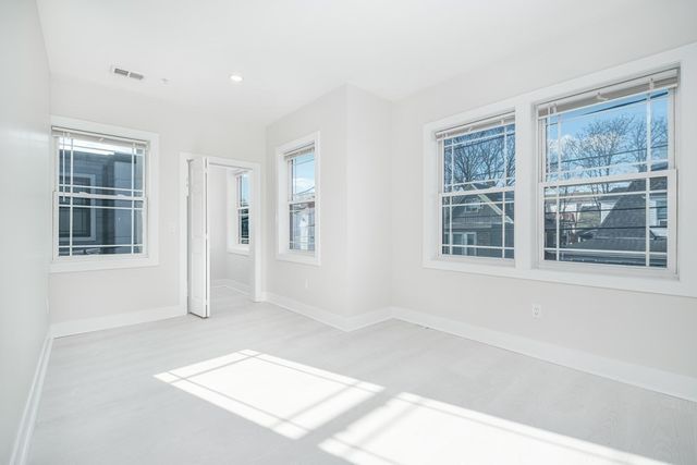 1540 N Shore Road 301, Revere, MA 02151