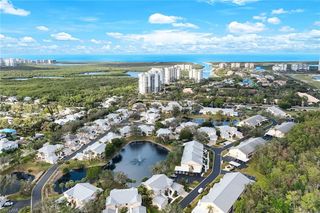 752 Wiggins Lake DR # 202, Naples, FL 34110