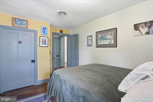 46 N CARLISLE STREET, Greencastle, PA 17225
