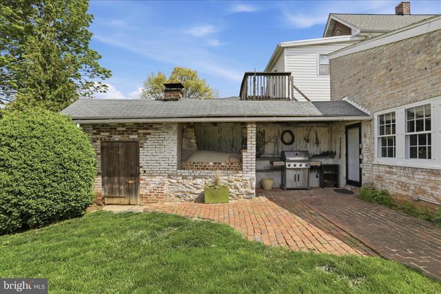 46 N CARLISLE STREET, Greencastle, PA 17225