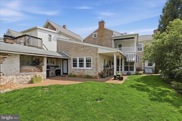 46 N CARLISLE STREET, Greencastle, PA 17225