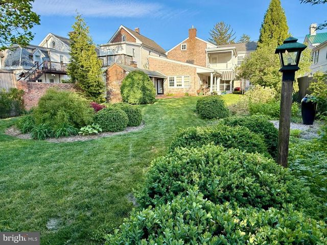 46 N CARLISLE STREET, Greencastle, PA 17225