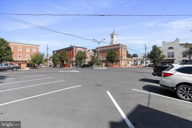 46 N CARLISLE STREET, Greencastle, PA 17225