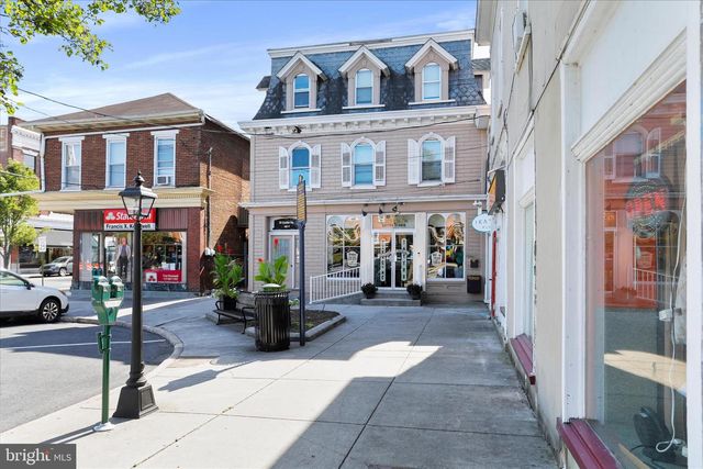 46 N CARLISLE STREET, Greencastle, PA 17225