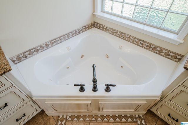 5025 CREEK BLUFF, Mccalla, AL 35111