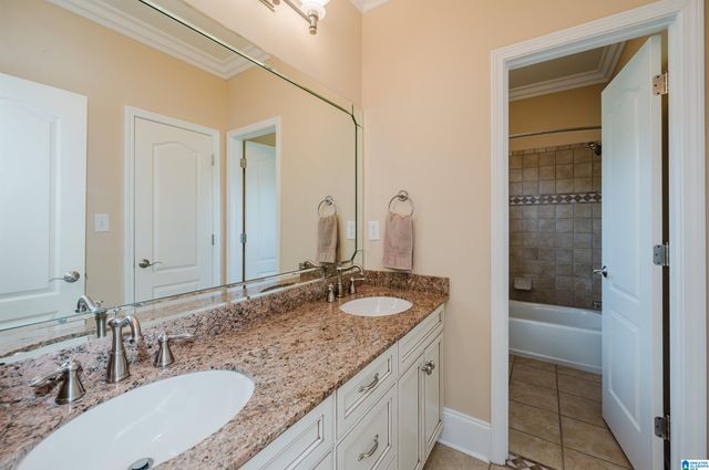 5025 CREEK BLUFF, Mccalla, AL 35111