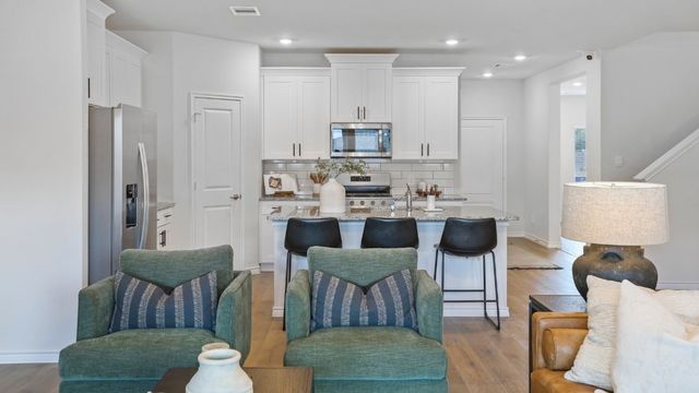 2322 Skyward Street, Grand Prairie, TX 75052