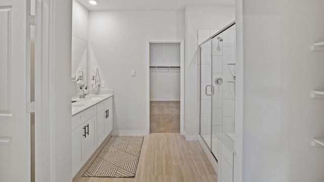 2322 Skyward Street, Grand Prairie, TX 75052