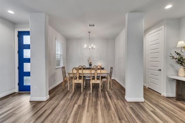 9904 Smokehouse Silo Lane, Houston, TX 77080