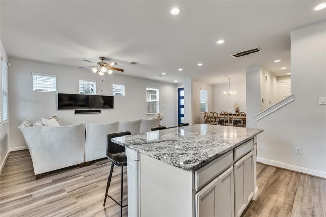 9904 Smokehouse Silo Lane, Houston, TX 77080
