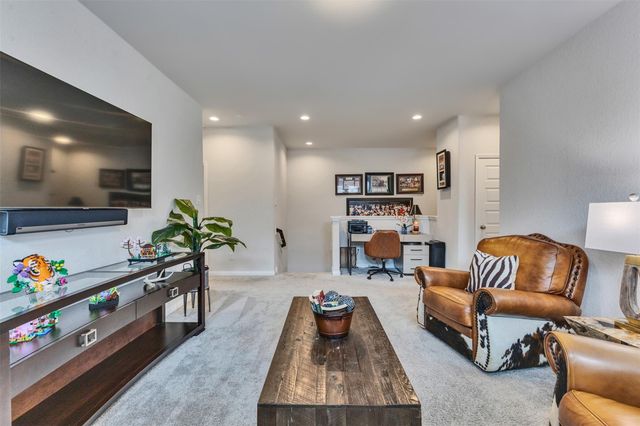 9904 Smokehouse Silo Lane, Houston, TX 77080