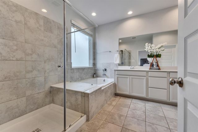 9904 Smokehouse Silo Lane, Houston, TX 77080