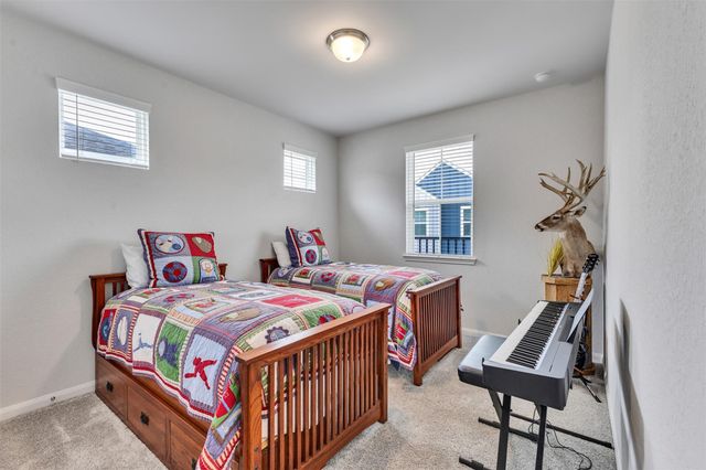 9904 Smokehouse Silo Lane, Houston, TX 77080