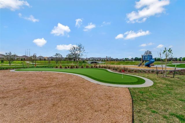 9904 Smokehouse Silo Lane, Houston, TX 77080