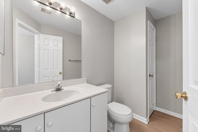 2519 JAMES MONROE, Herndon, VA 20171
