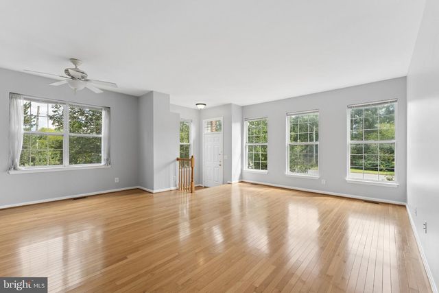 2519 JAMES MONROE, Herndon, VA 20171