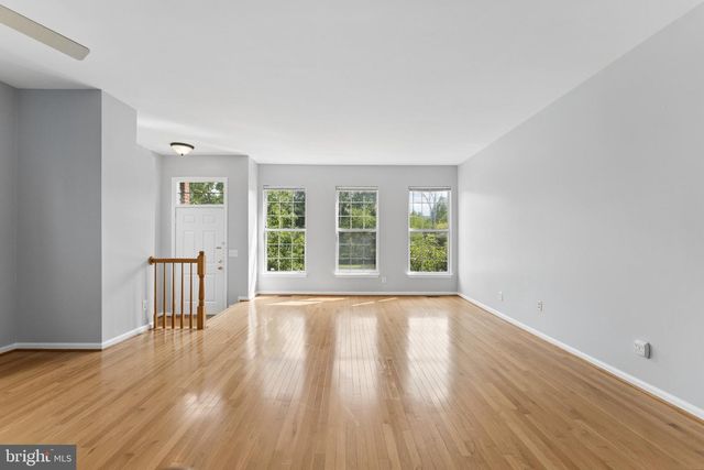 2519 JAMES MONROE, Herndon, VA 20171