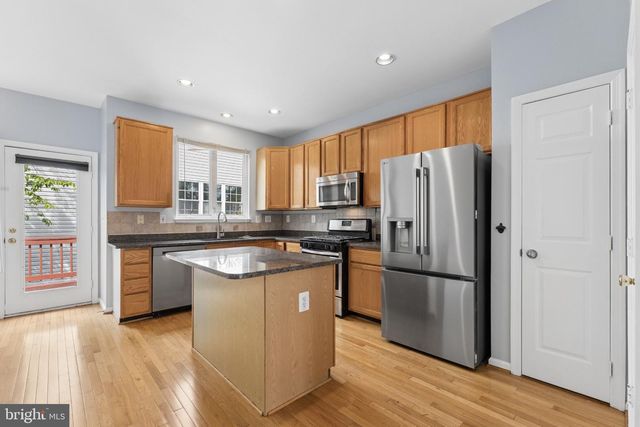 2519 JAMES MONROE, Herndon, VA 20171
