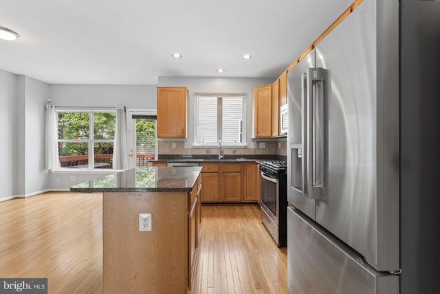 2519 JAMES MONROE, Herndon, VA 20171