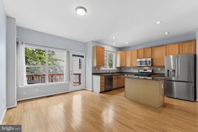 2519 JAMES MONROE, Herndon, VA 20171