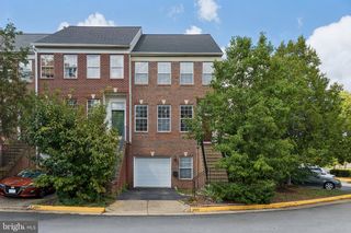 2519 JAMES MONROE, Herndon, VA 20171