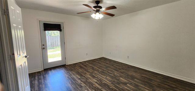 3123 Silver Falls Drive, Houston, TX 77339