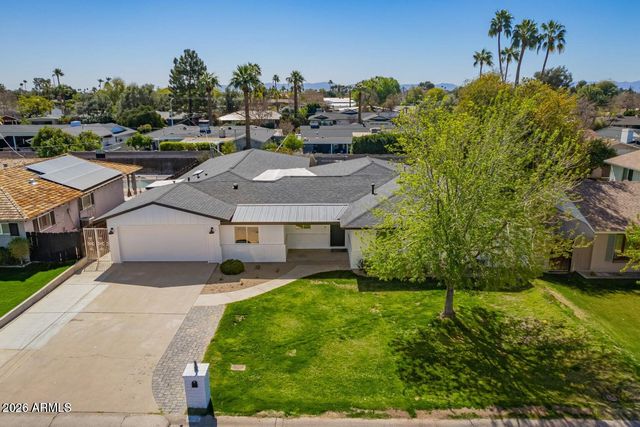 829 E DESERT PARK Lane, Phoenix, AZ 85020