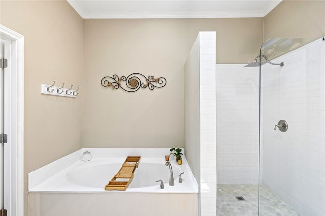 138 Arbor Glen Drive, Euless, TX 76039