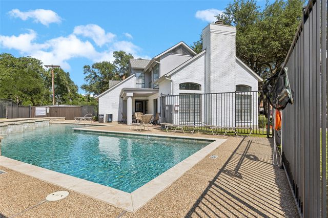 138 Arbor Glen Drive, Euless, TX 76039