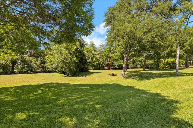 138 Arbor Glen Drive, Euless, TX 76039