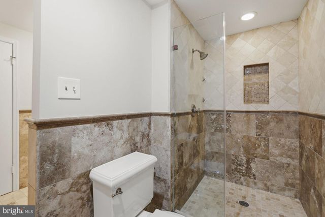 1429 LONGHILL DR, Rockville, MD 20854