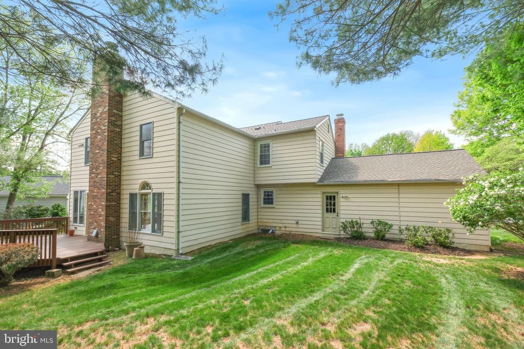 Image 24 of property listing at 1429 LONGHILL DR, Rockville, MD 20854