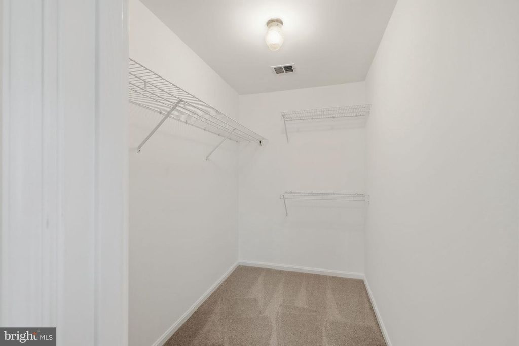 Image 30 of property listing at 1429 LONGHILL DR, Rockville, MD 20854