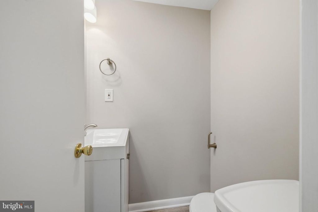 Image 45 of property listing at 1429 LONGHILL DR, Rockville, MD 20854