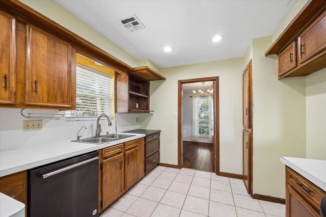 1714 Ashford Hollow Lane, Houston, TX 77077