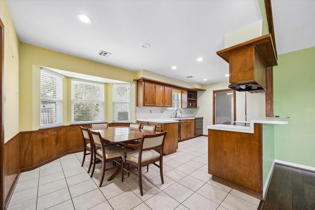 1714 Ashford Hollow Lane, Houston, TX 77077