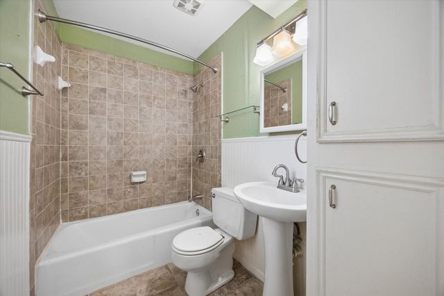 1714 Ashford Hollow Lane, Houston, TX 77077