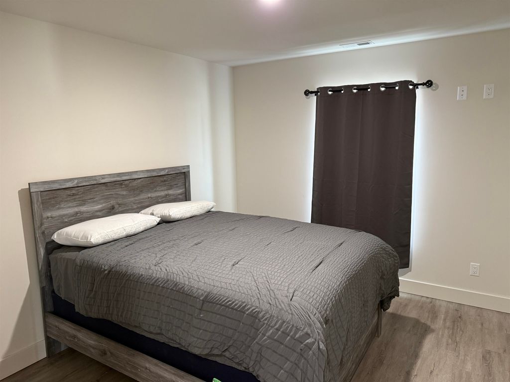 742 N Clark St, Powell, WY 82435 photo 8