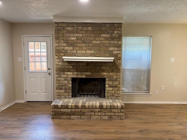 715 Oakwood Lane A, Arlington, TX 76012