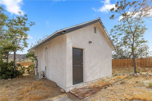 9888 Terrace Drive, Morongo Valley, CA 92256