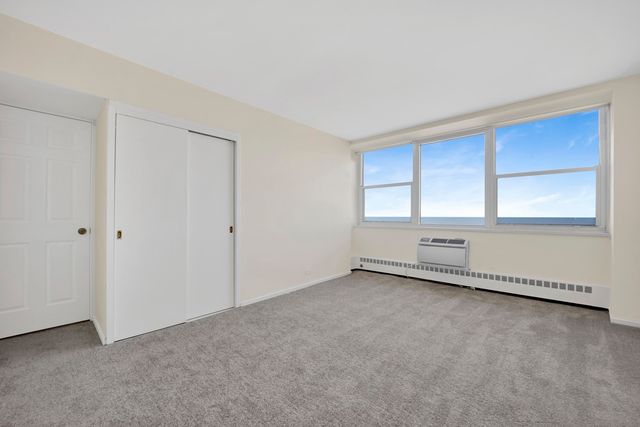 1150 N Lake Shore Drive 13C, Chicago, IL 60611