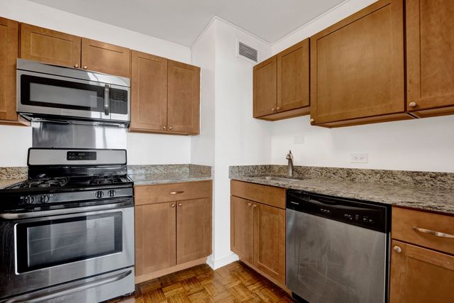 1150 N Lake Shore Drive 13C, Chicago, IL 60611