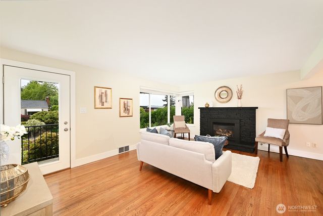 5109 S Angeline Street, Seattle, WA 98118